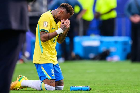 Emotionele Neymar (34) maakt op bijzondere plek einde aan interlandcarrière bij Brazilië