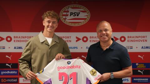 PSV tikt dertien miljoen euro af en haalt gedroomde aankoop op bij AZ