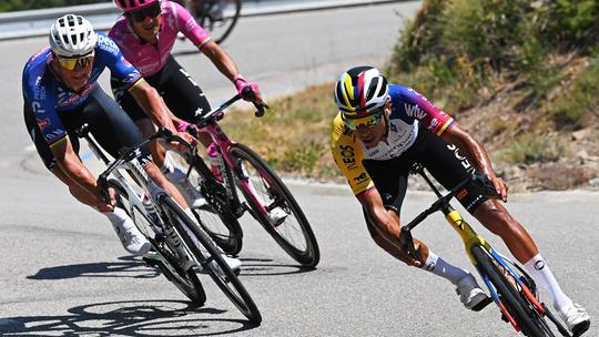 Wielericoon Mathieu van der Poel maakt na geweldig nieuws indruk in Tour de France: 'Hij straalde'