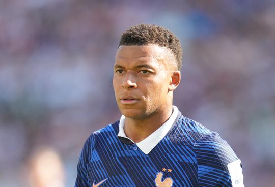Topvoetballer Kylian Mbappé (27) doorbreekt stilte na virale beelden: 'Een gebrek aan bewustzijn'