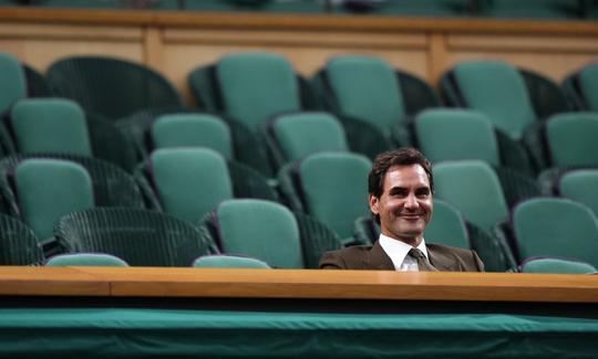 Tennisicoon Roger Federer (44) houdt lang vol op Wimbledon, maar moet door verbod alsnog vertrekken