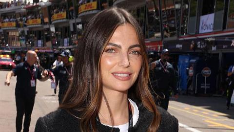 Kelly Piquet heeft 'magische tijd' terwijl vriend Max Verstappen baalt: 'Dat heb ik nog nooit gezien!'