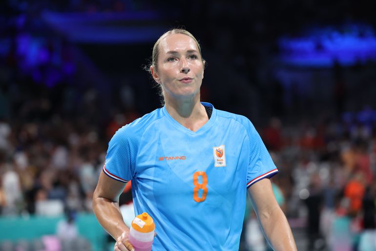 'We waren te veel bezig met randzaken': Oranje-handbalster treurt na pijnlijk einde Olympische Spelen