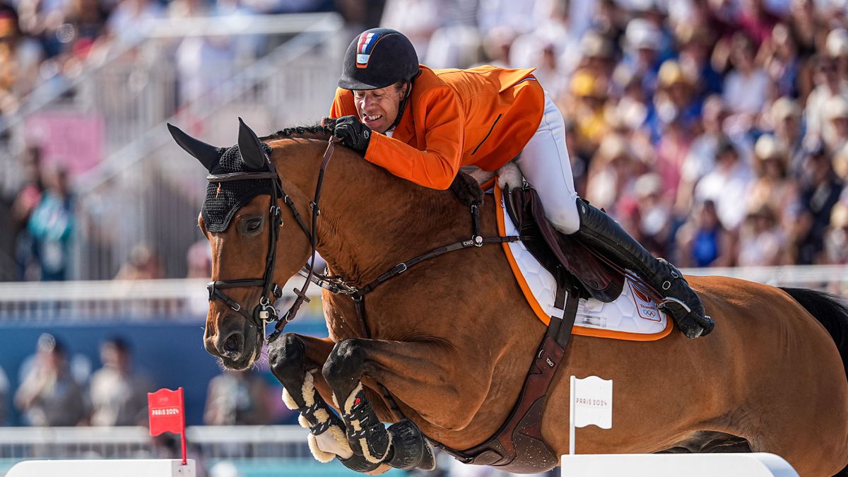 Na bloedstollende ontknoping pakt Oranje-springruiter Maikel van der Vleuten bronzen medaille op Olympische Spelen