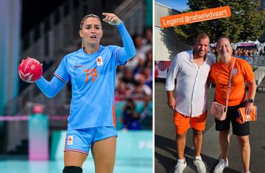Rafael van der Vaart ziet teleurstelling Estavana Polman van dichtbij, tophandbalster opvallend stil op sociale media