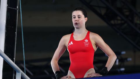 Huilende schoonspringster komt met emotionele bekentenis: 'Drie jaar geleden wilde ik niet eens meer leven'