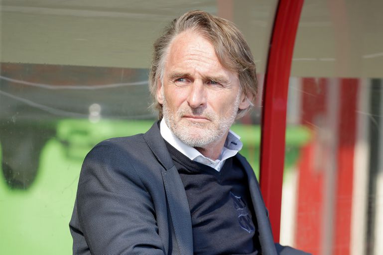 Jan Olde Riekerink bouwt club in Indonesië op: 'We hadden geen trainingscomplex, stadion en kantoor en nu denk je: wow'