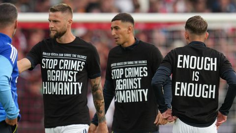 Spelers Fenerbahçe protesteren voor duel met Feyenoord: 'Wij blijven niet zwijgen'