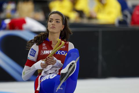 Viraal filmpje maakte emoties los bij populaire schaatsster: 'Ik was pas net 18, voelde me bekeken'