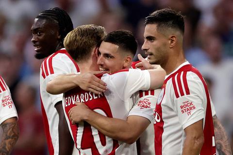 LIVE Conference League | Ajax mogelijk met nieuwe aanwinsten in actie tegen Shelbourne