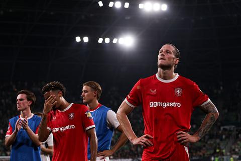 LIVE Conference League | FC Twente aast op Europees eerherstel