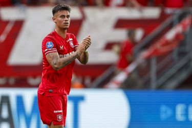 Mees Hilgers is de volgende die Oranje links laat liggen: FC Twente-verdediger kiest voor andere nationale ploeg