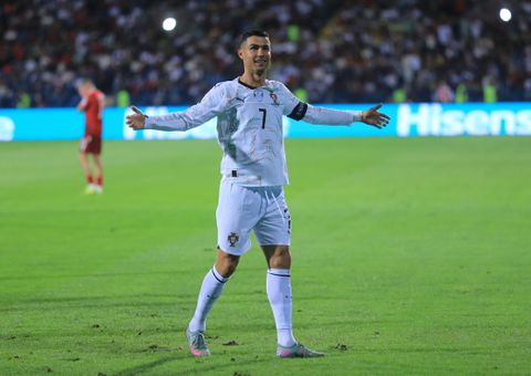 Bijzondere goal Cristiano Ronaldo zorgt voor toevallig eerbetoon: 'Diogo Jota is altijd bij ons'