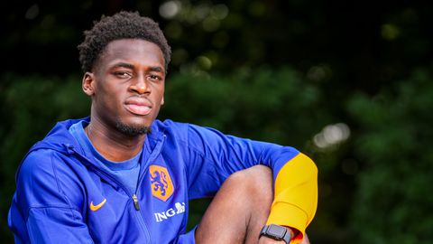 Jong Oranje-international openhartig over drama bij landgenoot: 'Dat gun je helemaal niemand'