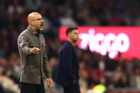 Totale verbazing over reactie van PSV-coach Peter Bosz op beuk Ruben van Bommel: 'Zeg dat gewoon'