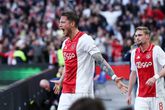 Wout Weghorst na zijn eerste goal voor Ajax © Pro Shots