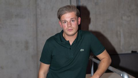 Veelbesproken influencer 'total loss' afgevoerd na bokspartij: 'Ik heb hem veel pijn gedaan'