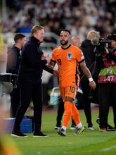 Ronald Koeman verbindt mogelijk consequenties aan de afwezigheid van Memphis Depay bij Oranje. ©Getty Images