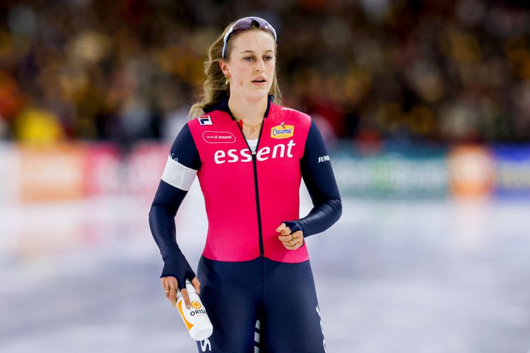 Schaatstalent (21) deelt prachtig inkijkje na topweekend op NK afstanden: 'Daar verbaas ik me over'