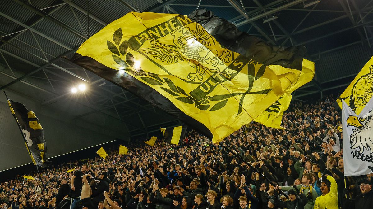 Directeur Vitesse is schimmig over mogelijke nieuwe eigenaar: 'Dat is niet vreemd'