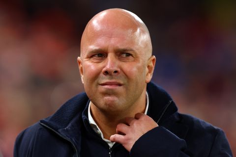 LIVE Liverpool | Arne Slot en Liverpool beginnen sterk aan pittige wedstrijd in Leeds