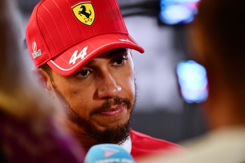 'Ondraaglijke woede' bij Lewis Hamilton na kwalifiactie GP Abu Dhabi: 'Ik heb er geen woorden voor'