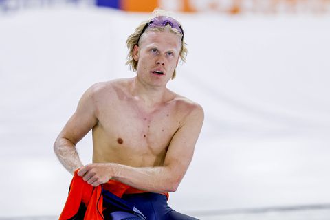 Topschaatser Tim Prins baalt van mijlpaal in Thialf: 'Dat hadden we bij de NK moeten doen'