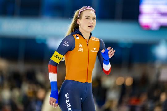 Topschaatsster Joy Beune spreekt na fraaie zege in Thialf twijfels uit: 'Dat vind ik lastig'