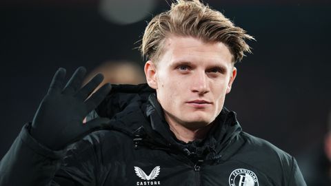 Flinke tegenvaller voor Feyenoord ondanks ruime zege op PEC: captain Sem Steijn valt uit na 20 minuten