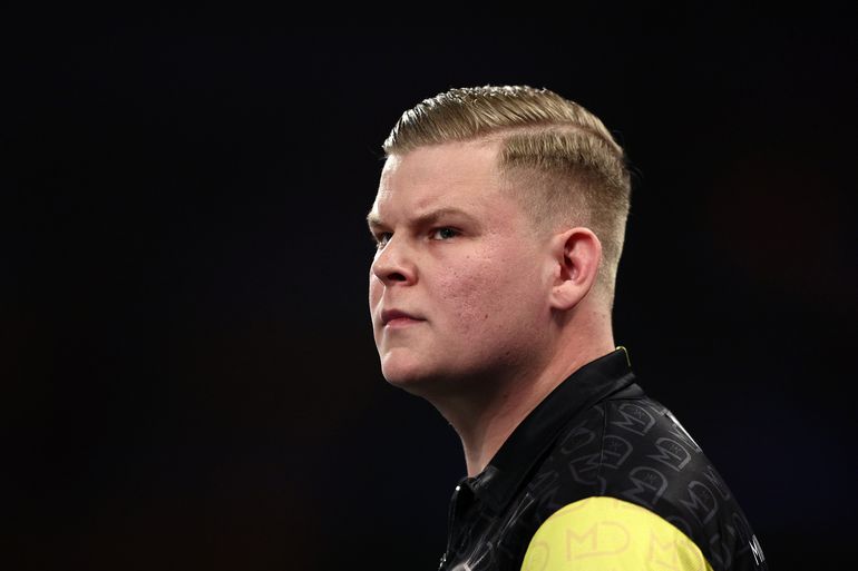 Oud-darter spreekt Mike De Decker tegen over Premier League Darts: 'Hij mag niet klagen'