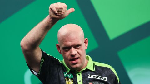 Topdarter Michael van Gerwen (36) geeft na bewogen jaar update over nieuw liefdesleven