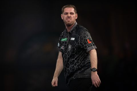 Nederlandse darter (29) kondigt pauze aan na lastig jaar: 'Daar ga ik aan werken'