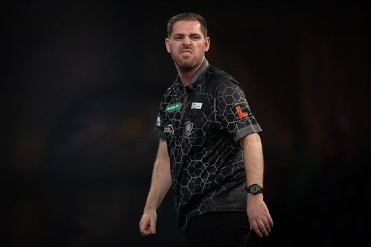 Nederlandse darter (29) kondigt pauze aan na lastig jaar: 'Daar ga ik aan werken'