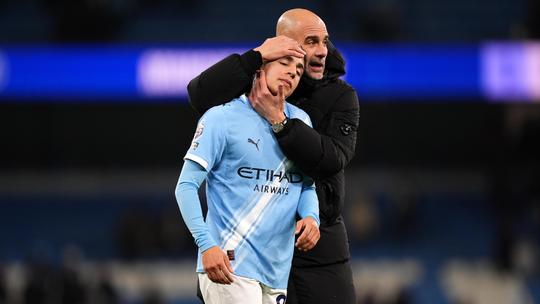 Goed nieuws voor koploper Arsenal: Manchester City én Aston Villa verspelen dure punten