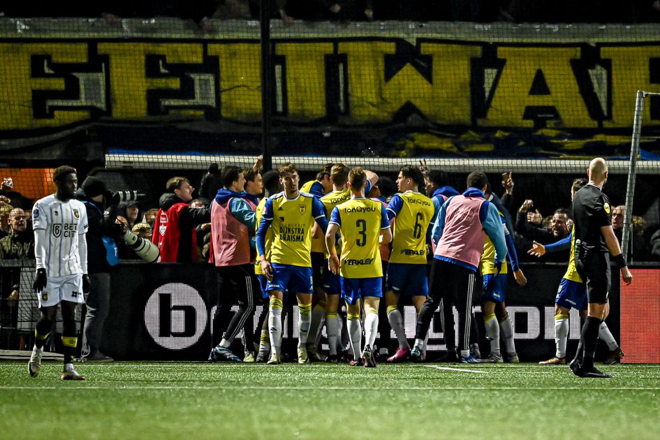 Cambuur deals another blow to Vitesse and advances to the semi-finals