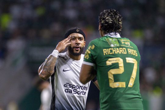 Memphis Depay herpakt zich na veelbewogen week: 'Er zullen nog meer goede prestaties komen'