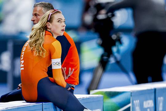 'Heel verdrietige' Joy Beune openhartig na olympische dreun op 3000 meter: 'Heb wel wat klappen gehad'