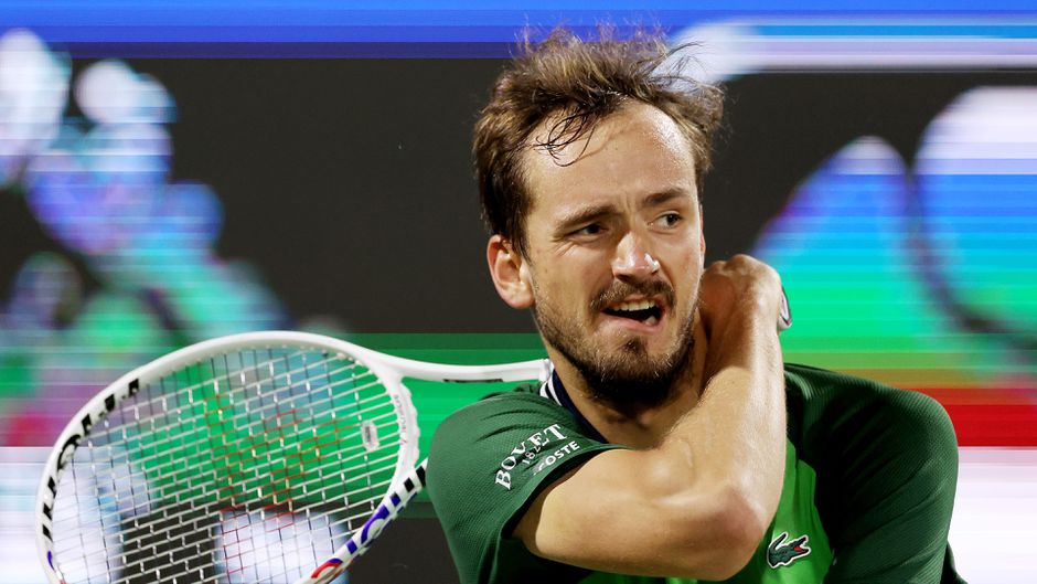 Daniil Medvedev wil onder neutrale vlag naar Olympische Spelen: 'Ik zal de regels volgen'