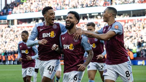 Waarom Aston Villa met een andere sponsor op het shirt tegen Ajax speelt