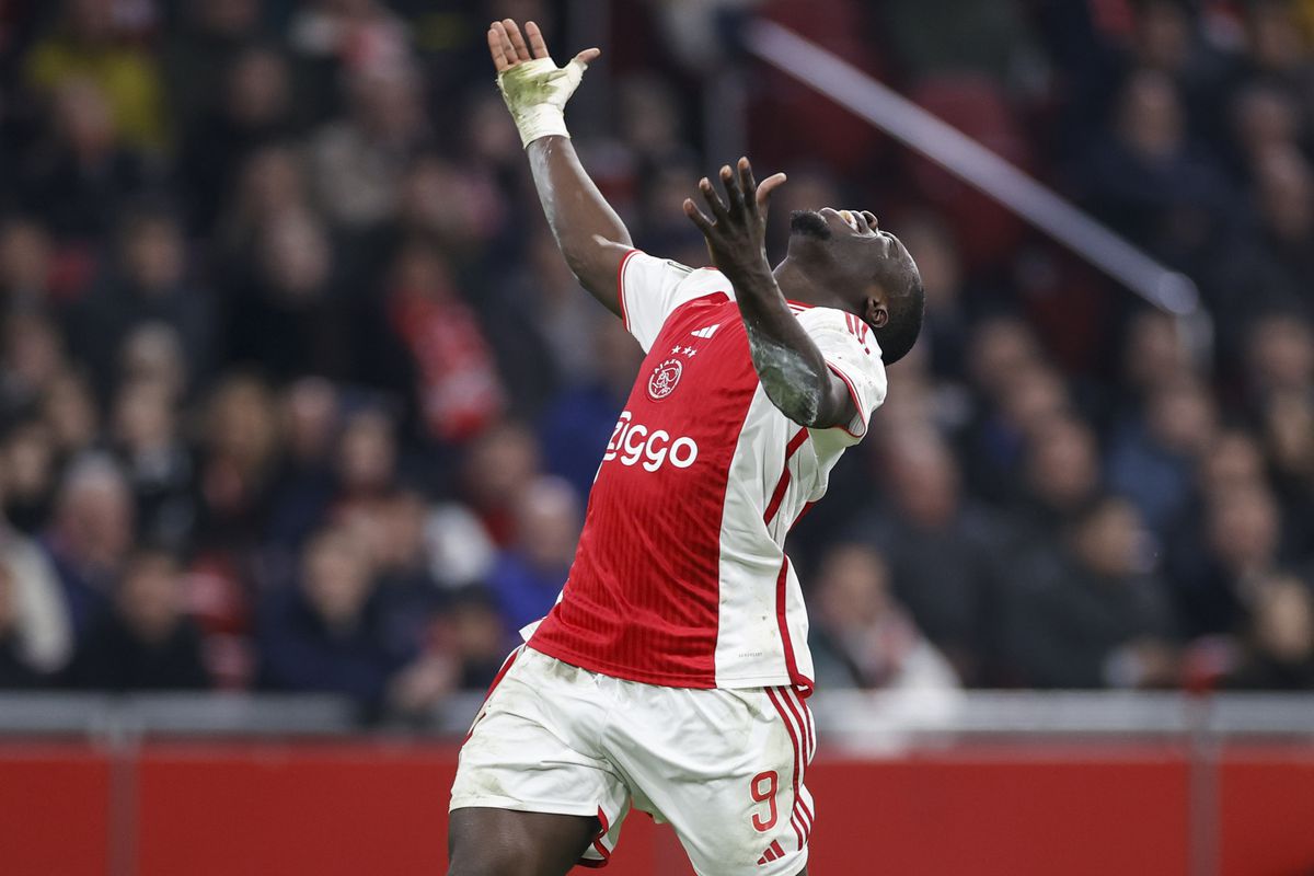 Brian Brobbey verzuimt sterk Ajax te belonen: beslissing moet vallen in Birmingham