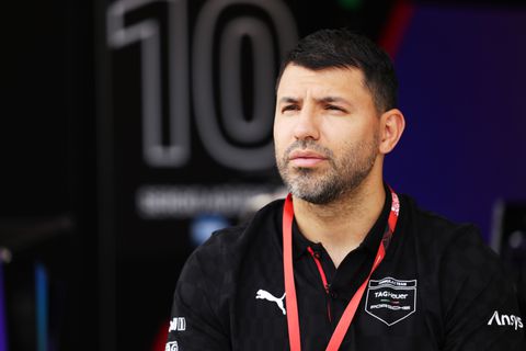 Sergio Aguero en zoon van David Beckham duiken op als deelnemer in opvallende sport