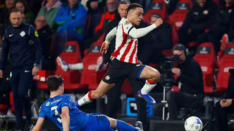 Grote zorgen voor PSV en Peter Bosz: sterkhouder Sergino Dest schreeuwt het uit van de pijn