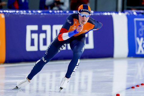 Nederlandse topschaatser Stijn van de Bunt verklaart ijzersterk optreden bij WK allround: 'Scheelt veel energie'