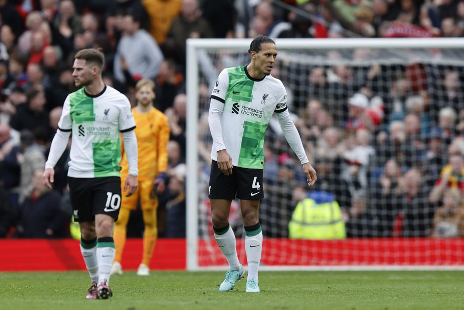 Waanzinnige goals Manchester United doen Liverpool pijn: koppositie kwijt in Premier League