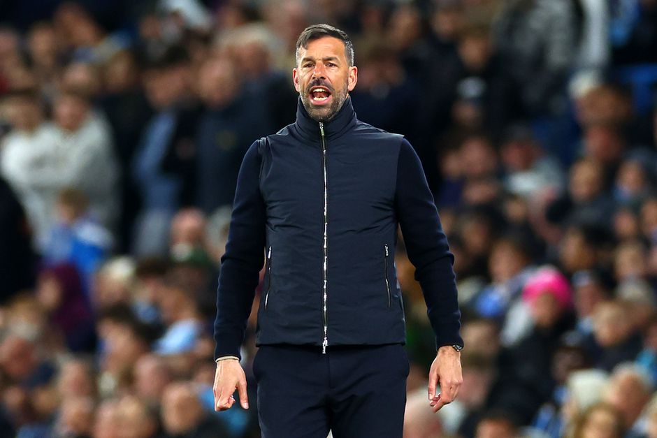 Ruud van Nistelrooij schrijft met piepjonge debutant op dramatische wijze geschiedenis in Premier League