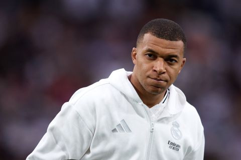 Kylian Mbappé lucht zijn hart: 'Het was geen moeilijke keuze tussen Real Madrid en het geld'