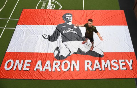 'Vervloekte' topvoetballer stopt: als hij scoorde, stierf er vaak een beroemdheid