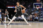 Victor Wembanyama unaniem verkozen tot beste rookie NBA: Fransman krijgt alle 99 (!) stemmen