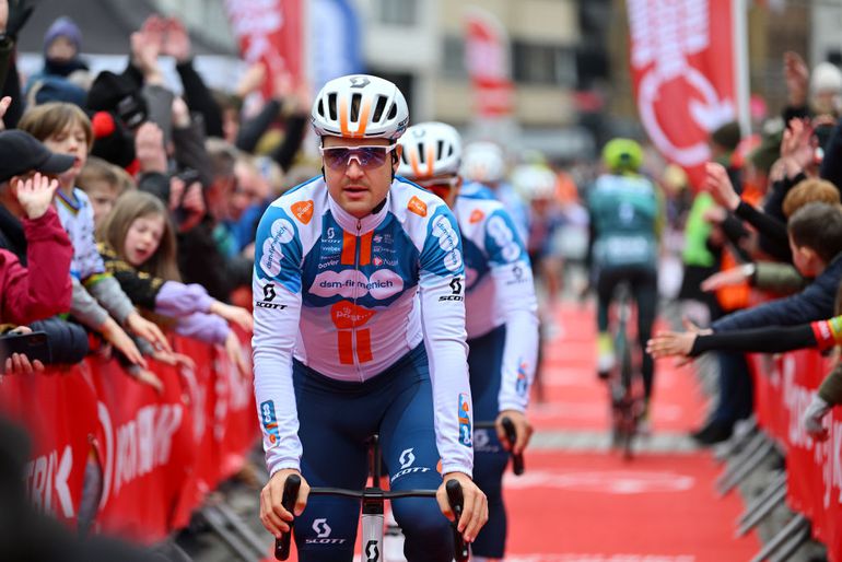 Fabio Jakobsen ziet belangrijke kracht in sprinttrein de Giro d'Italia verlaten: 'Enorm teleurgesteld'