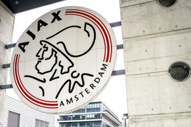 Ajax haalt 16-jarig keeperstalent weg bij Standard Luik